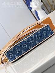 Fortok Louis Vuitton Pochette Accessoires Clutch Bag Blue Denim M82962 23x13x4cm - 5