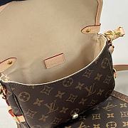 Fortok Louis Vuitton Saumur BB Bag Monogram Canvas M46740 20x16x7.5cm - 5