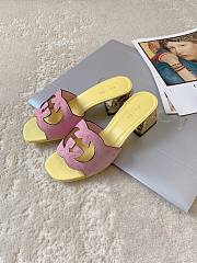 Fortok Gucci Interlocking G Cut-out Sandals Yellow and Pink Suede - 1