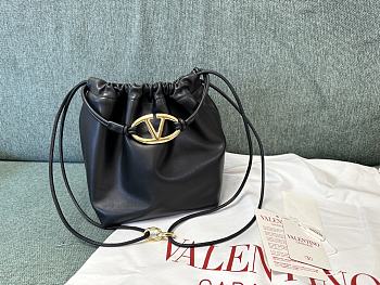 Fortok Valentino Garavani VLogo Pouf Bucket Bag Black 23x19x14cm