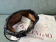 Fortok Valentino Garavani VLogo Pouf Bucket Bag Black 23x19x14cm - 2