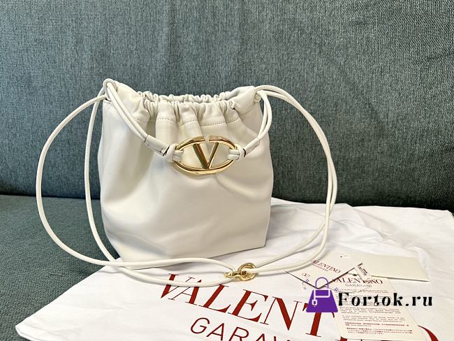 Fortok Valentino Garavani VLogo Pouf Bucket Bag White 23x19x14cm - 1