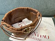 Fortok Valentino Garavani VLogo Pouf Bucket Bag Brown 23x19x14cm - 4