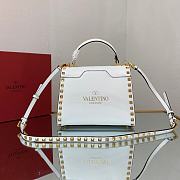 Fortok Valentino Garavani Rockstud Alcove Handbag In White 22x17x9cm - 2