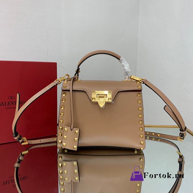 Fortok Valentino Garavani Rockstud Alcove Handbag In Beige 22x17x9cm - 1