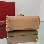 Fortok Valentino Garavani Rockstud Alcove Handbag In Beige 22x17x9cm - 6