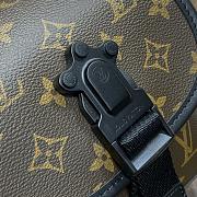 Fortok Louis Vuitton Quest Messenger Bag M46973 18x18x10cm - 2