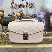 Fortok Louis Vuitton Pochette Métis East West Bag Opal Pink M47045 21.5x6x13.5cm - 1