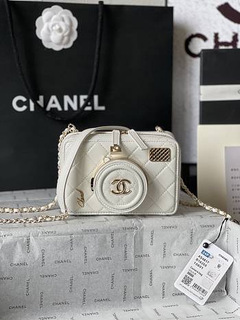 Fortok Chanel 24S Camera Bag White 11.5x16x6cm