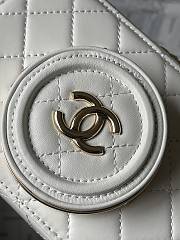 Fortok Chanel 24S Camera Bag White 11.5x16x6cm - 4