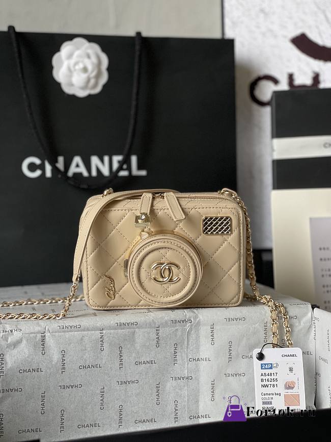 Fortok Chanel 24S Camera Bag Beige 11.5x16x6cm - 1