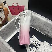 Fortok Chanel 22 Mini Bag Gradient-coated calfskin & Lacquered metal White & Light Pink 20×19×6cm - 5