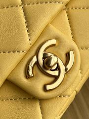 Fortok Chanel Mini Flap Bag Lambskin, Imitation Pearls & Gold-Tone Metal Yellow 11.5×17×5cm - 5