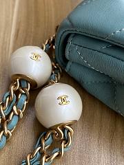 Fortok Chanel Mini Flap Bag Lambskin, Imitation Pearls & Gold-Tone Metal Blue 11.5×17×5cm - 6