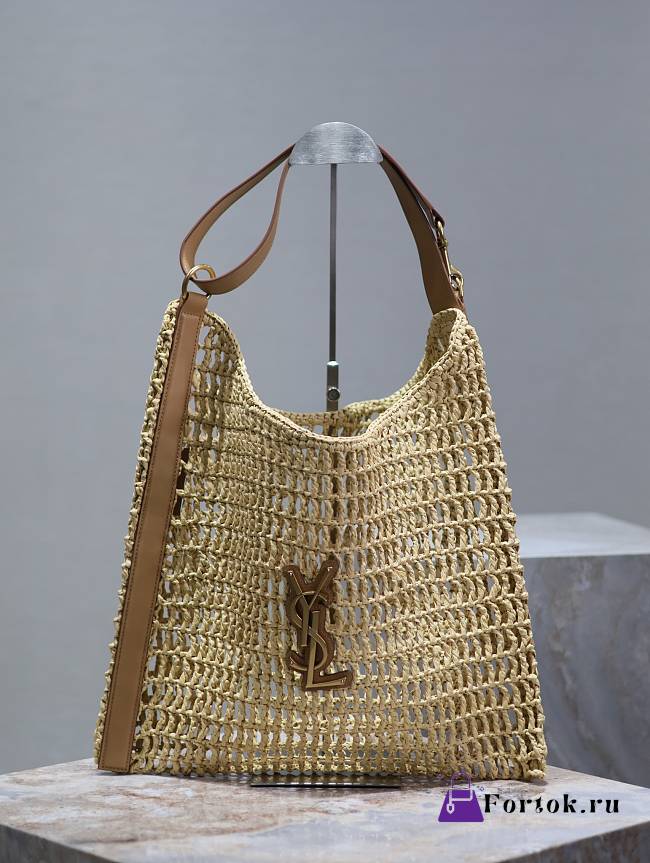 Fortok Saint Laurent Beige Oxalis Logo Plaque Shoulder Bag 781289 37x40x3cm - 1