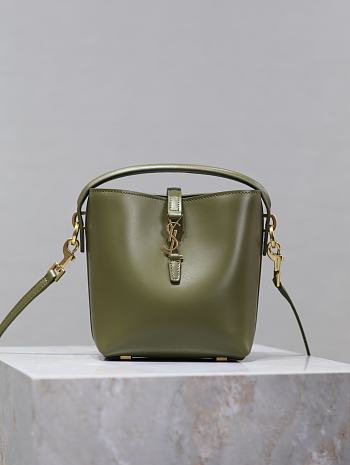 Fortok Saint Laurent Le37 Bucket Bag Green Shiny Leather 765870 15x13x6cm