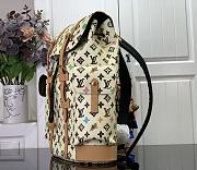 Fortok Louis Vuitton Christopher MM Backpack White Monogram Craggy Canvas M25240 38x44x12.5cm - 4