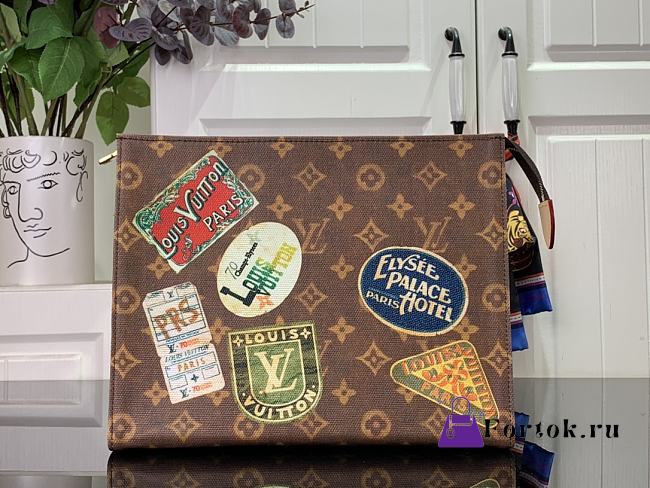 Fortok Louis Vuitton Toilet Pouch Flight Mode M83487 20x25x5.5cm  - 1
