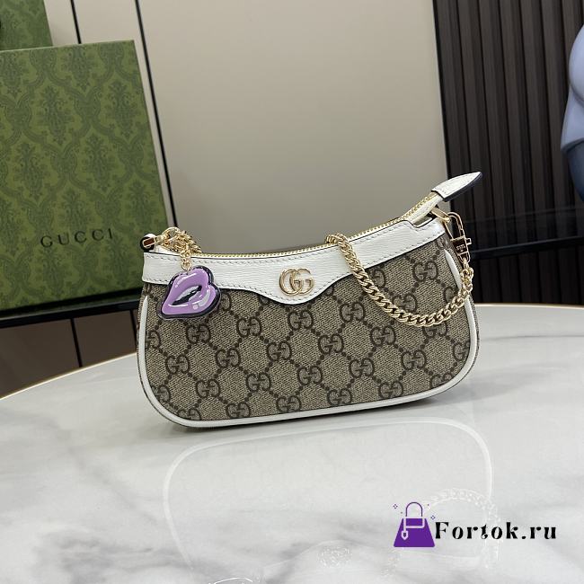 Fortok Gucci GG Super Mini Shoulder Bag With Charm 784732 10x19x3cm - 1