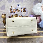 Fortok Louis Vuitton Low Key Hobo MM Bag White M25022 31x35x18cm - 2