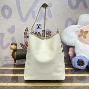 Fortok Louis Vuitton Low Key Hobo MM Bag White M25022 31x35x18cm - 5