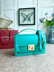 Fortok Salvatore Ferragamo Shoulder Bag Green 21G179 24.5x7x15.5cm - 1