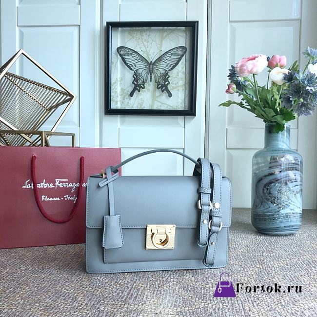 Fortok Salvatore Ferragamo Shoulder Bag Blue 21G179 24.5x7x15.5cm - 1