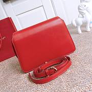 Fortok Salvatore Ferragamo Medium Vela Calfskin Shoulder Bag Red 22D293 21x14x5cm - 2