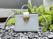 Fortok Salvatore Ferragamo Trifolio Box Bag White 20×15×8cm - 1