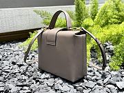 Fortok Salvatore Ferragamo Trifolio Box Bag Beige 20×15×8cm - 2