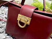 Fortok Salvatore Ferragamo Trifolio Box Bag Burgundy 20×15×8cm - 5