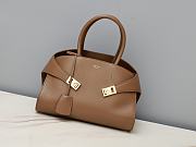 Fortok Ferragamo Hug Brown Leather Handbag 31.5×19×22cm - 1