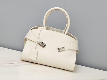 Fortok Ferragamo Hug White Leather Handbag 31.5×19×22cm