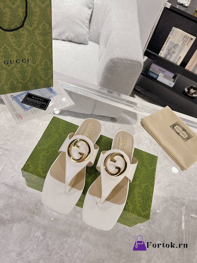 Fortok Gucci White Blondie Thong Sandals - 1