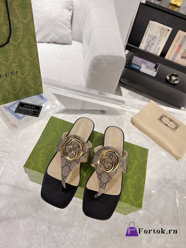 Fortok Gucci Beige Blondie Thong Sandals - 1