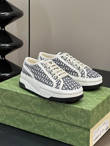 Fortok Gucci Sneakers Ivory And Black GG Canvas Jacquard