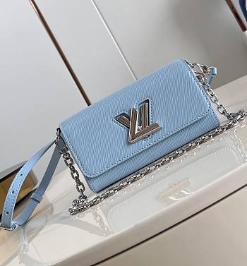 Fortok Louis Vuitton Twist West Pochette Bag Blue M83478 19x10x6cm