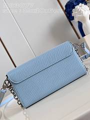 Fortok Louis Vuitton Twist West Pochette Bag Blue M83478 19x10x6cm - 3