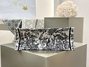 Fortok Dior Book Tote Flower Embroidery 36x28x16cm - 5