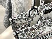 Fortok Dior Book Tote Flower Embroidery 36x28x16cm - 4