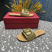 Fortok Valentino Garavani VLogo Signature Woven Slide Sandals Gold - 5