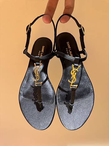 Fortok Saint Laurent Cassandra Flat Sandals In Black Leather With Gold-tone Monogram