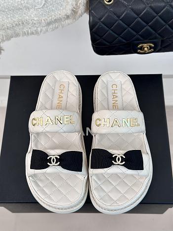 Fortok Chanel Bow Double C Platform Slippers in White