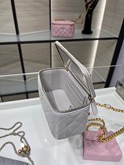 Fortok Chanel 22B Gem Chain Box Bag in Grey AP2937Y 17.x9.5x8cm  - 2