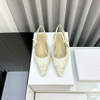 Fortok Dior J’Adior Slingback Pump Cotton Embroidered in Metallic Thread White and Gold-Tone