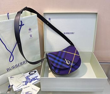 Fortok Burberry Rocking Horse Bag Purple 330170 26x9.5x20.5cm