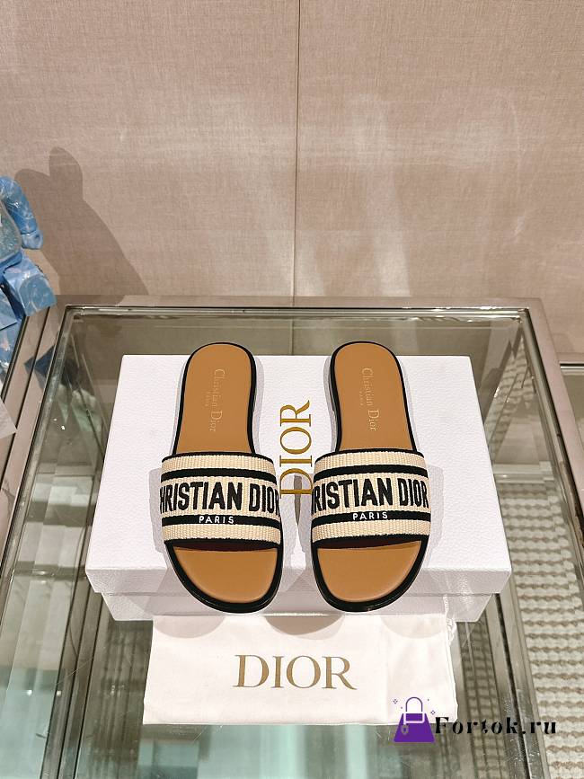Fortok Dior Dway Natural Raffia And Black Embroidered Cotton - 1