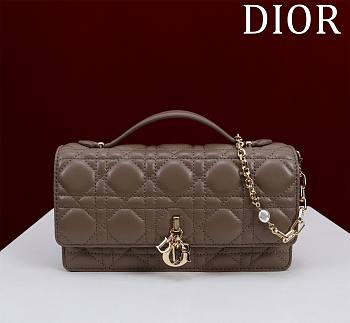 Fortok Dior Miss Dior Bag Brown Cannage Lambskin 0980 21x11.5x4.5cm