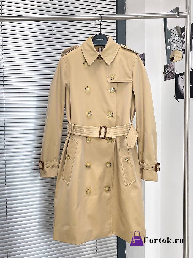Fortok Burberry Long Kensington Heritage Trench Coat in Beige/Black - 1