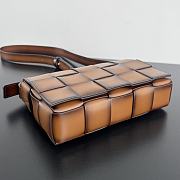 Fortok Bottega Veneta Cassette Bag Brown 708768 23x15x5cm - 3